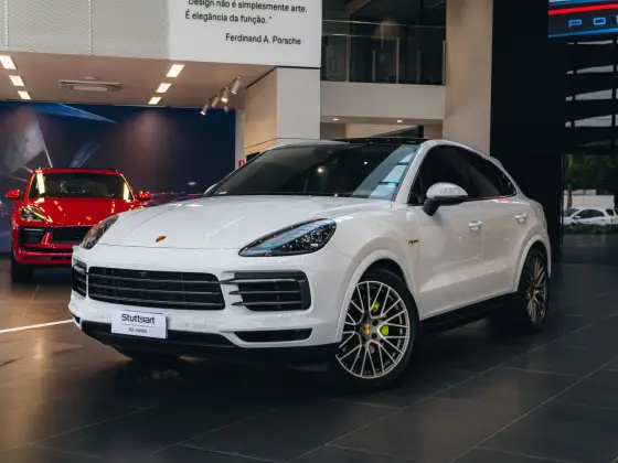 PORSCHE CAYENNE 2023