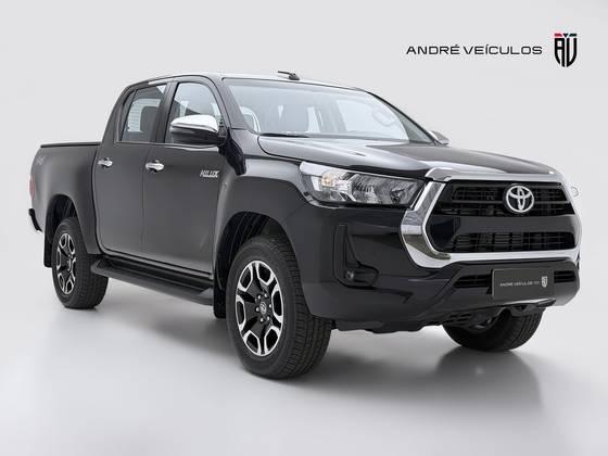TOYOTA HILUX 2024