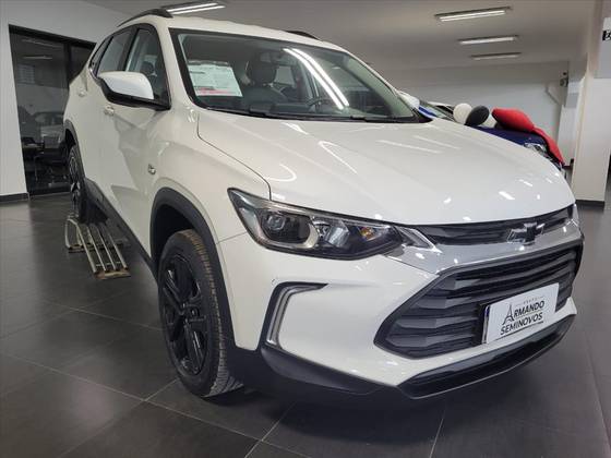 CHEVROLET TRACKER 2024