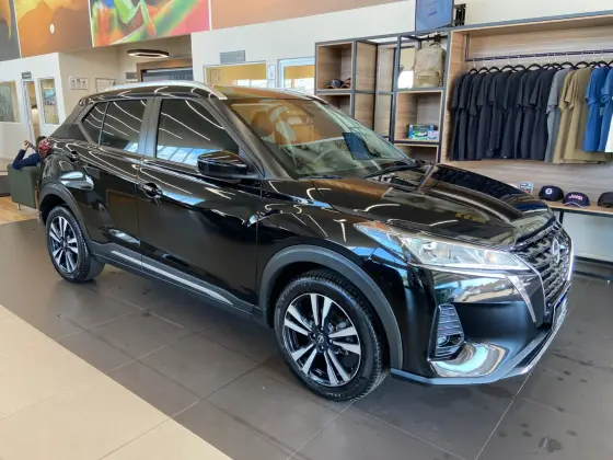 NISSAN KICKS 2023