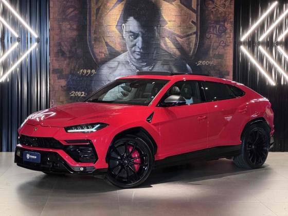 LAMBORGHINI URUS 2022