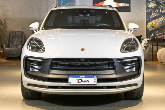 PORSCHE MACAN 2024