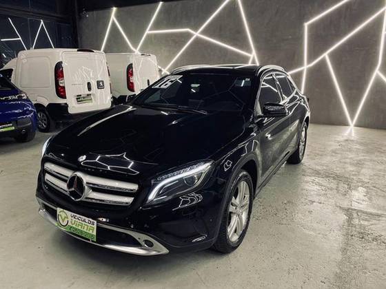 MERCEDES-BENZ GLA 200 2016