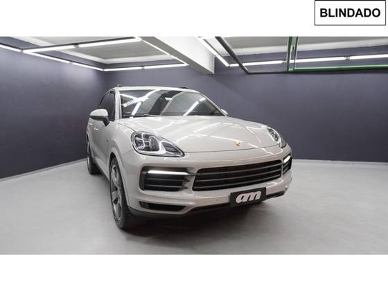 PORSCHE CAYENNE 2023