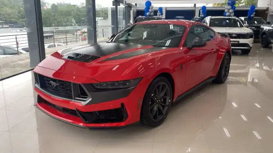 FORD MUSTANG 2025