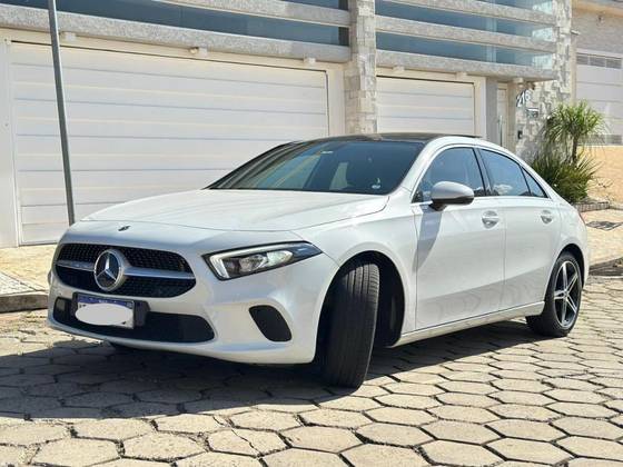 MERCEDES-BENZ A 200 2020