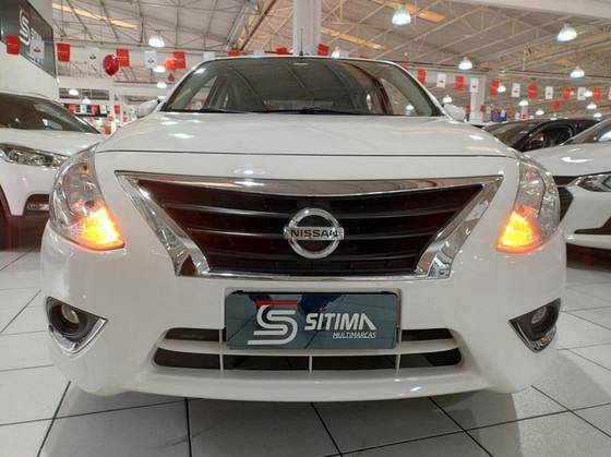 NISSAN VERSA 2018
