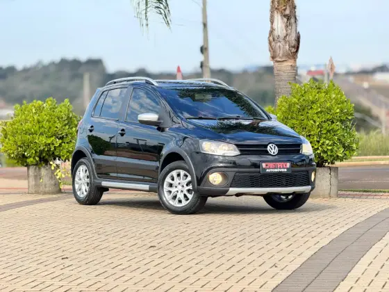 VOLKSWAGEN FOX 2014