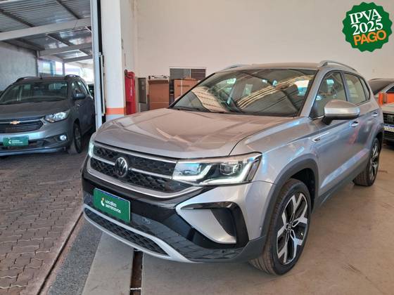 VOLKSWAGEN TAOS 2024