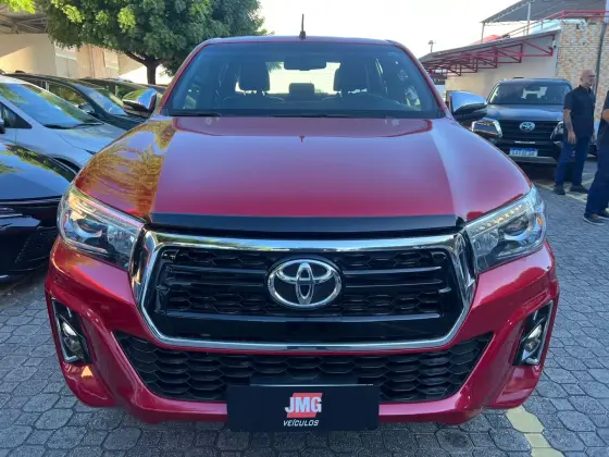 TOYOTA HILUX 2019