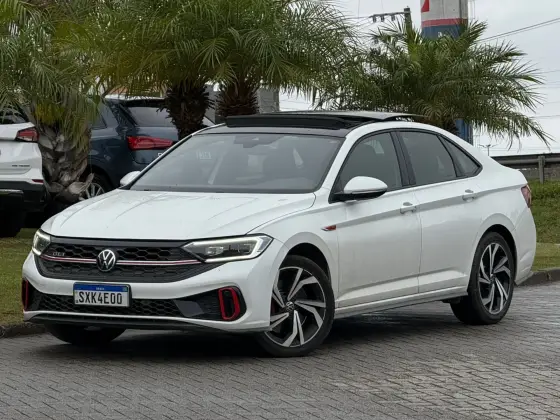 VOLKSWAGEN JETTA 2024
