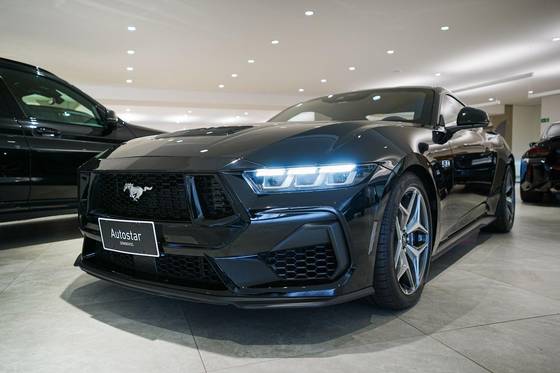 FORD MUSTANG 2024