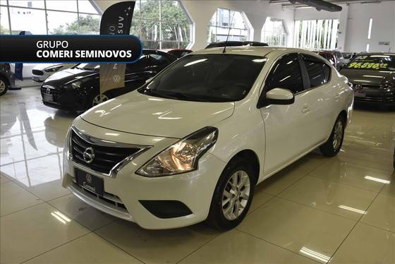 NISSAN VERSA 2018