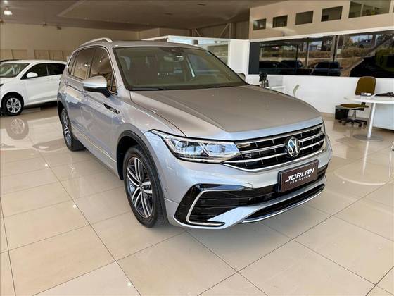 VOLKSWAGEN TIGUAN 2024
