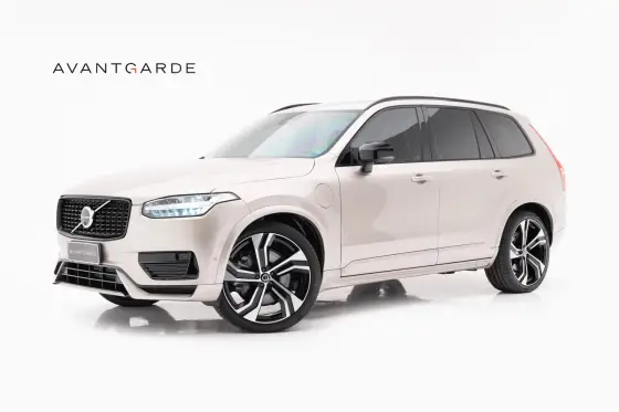 VOLVO XC90 2023
