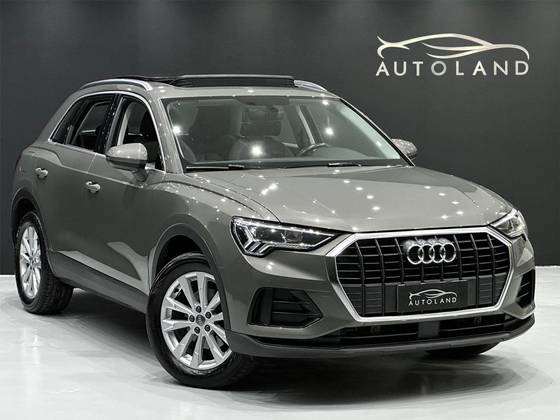 AUDI Q3 2021