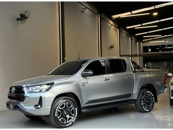 TOYOTA HILUX 2021