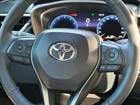 TOYOTA COROLLA CROSS 2026