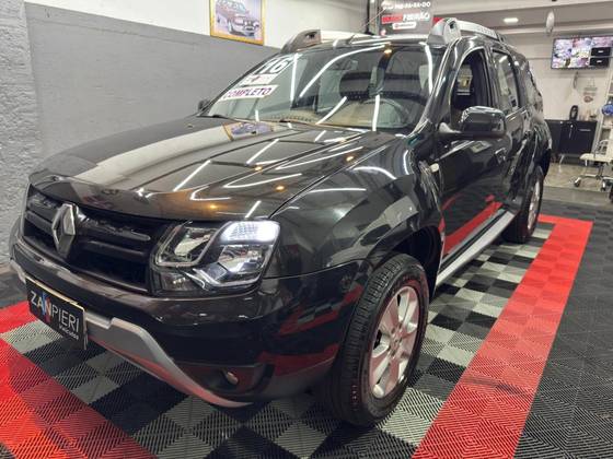 RENAULT DUSTER 2016