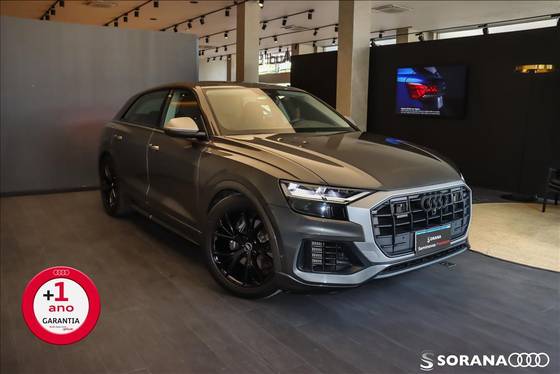 AUDI Q8 2019