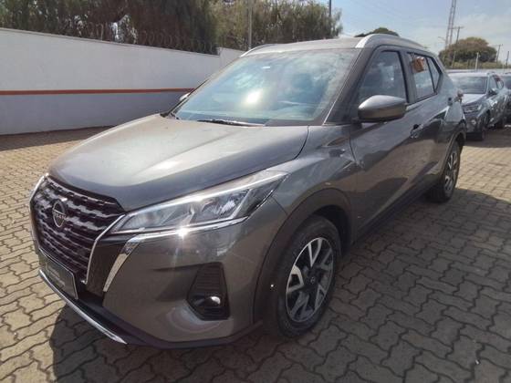 NISSAN KICKS 2024