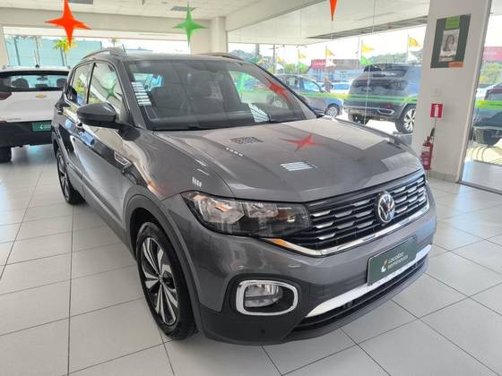 VOLKSWAGEN T-CROSS 2024