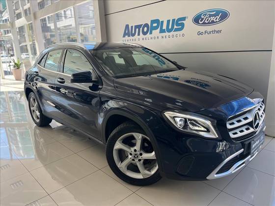 MERCEDES-BENZ GLA 200 2018