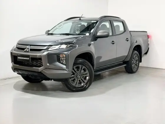 MITSUBISHI L200 TRITON 2025