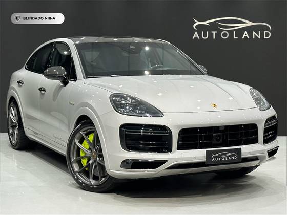 PORSCHE CAYENNE 2022