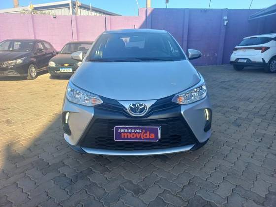 TOYOTA YARIS 2025
