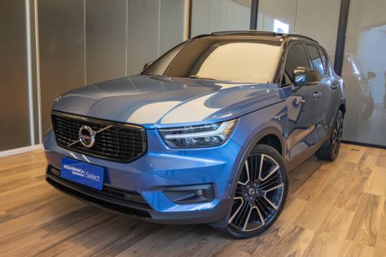 VOLVO XC40 2020