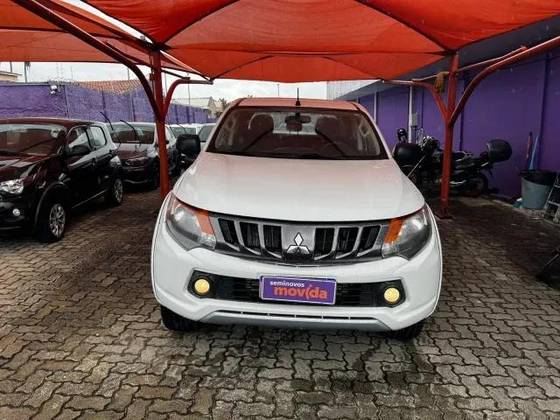 MITSUBISHI L200 TRITON 2023