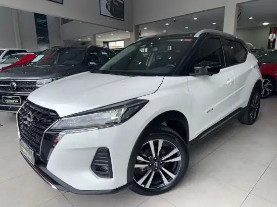NISSAN KICKS 2023