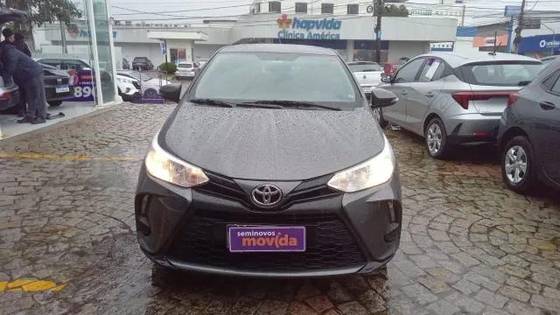TOYOTA YARIS 2024