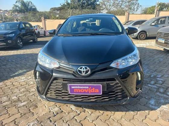 TOYOTA YARIS 2025