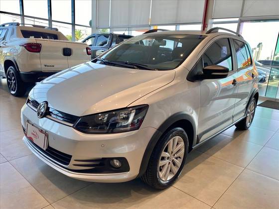 VOLKSWAGEN FOX 2018