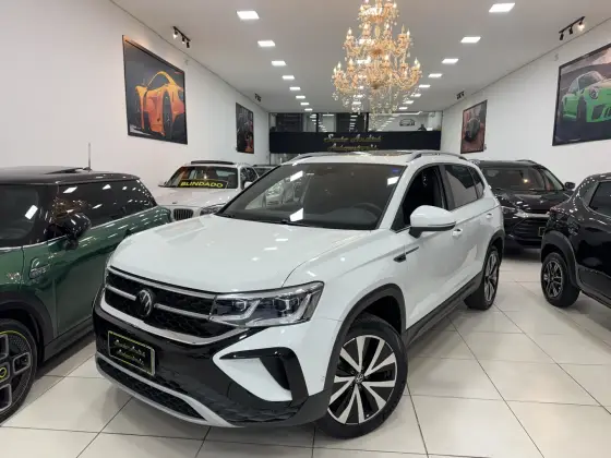 VOLKSWAGEN TAOS 2023