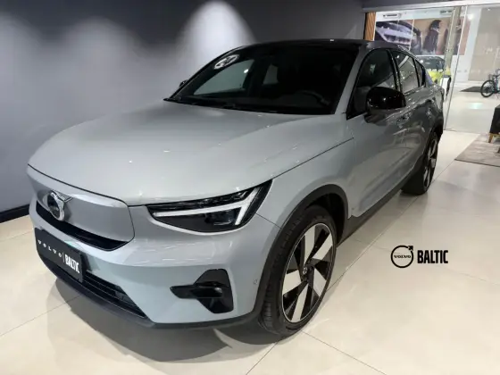 VOLVO C40 2024