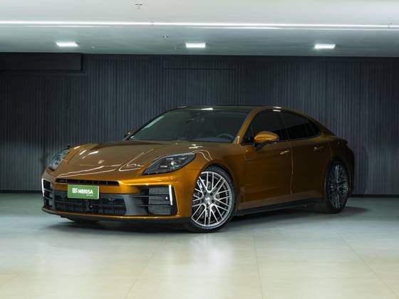 PORSCHE PANAMERA 2025