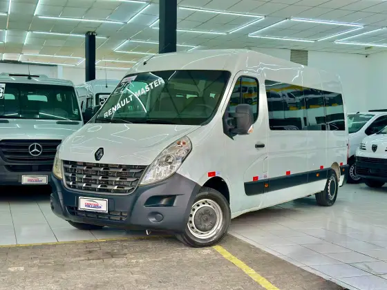 RENAULT MASTER 2020