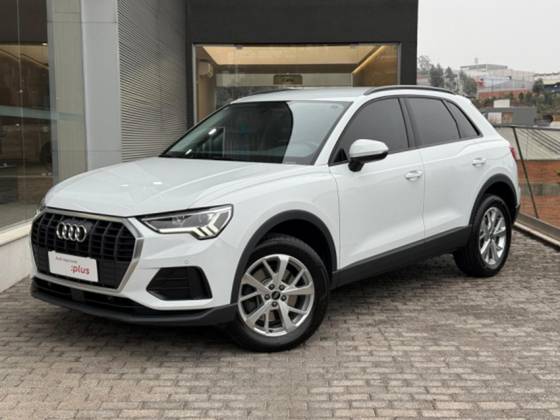 AUDI Q3 2023