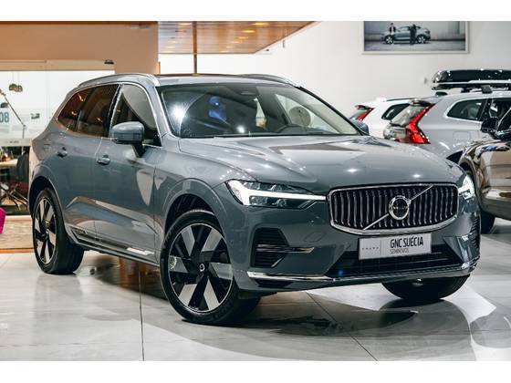 VOLVO XC60 2024