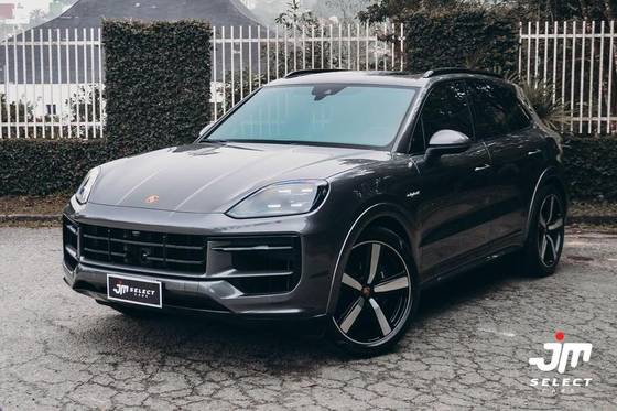 PORSCHE CAYENNE 2024