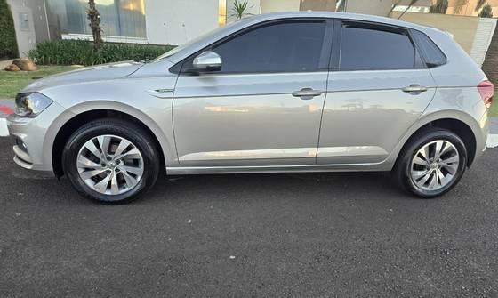 VOLKSWAGEN POLO 2020