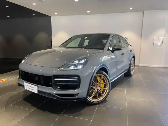 PORSCHE CAYENNE 2022