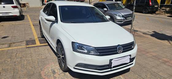 VOLKSWAGEN JETTA 2018