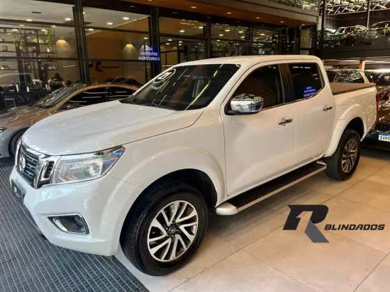 NISSAN FRONTIER 2021