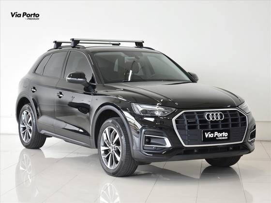 AUDI Q5 2024
