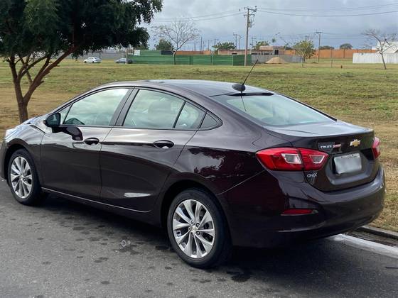 CHEVROLET CRUZE 2018