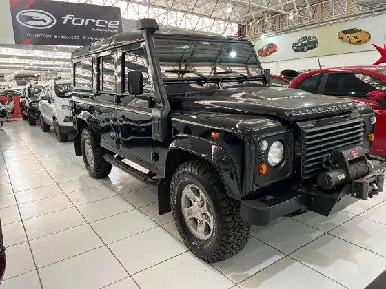 LAND ROVER DEFENDER 2011